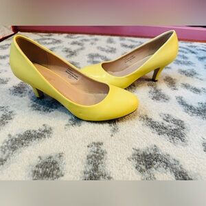 Chase + Chloe Sunny Yellow Heels Size 7